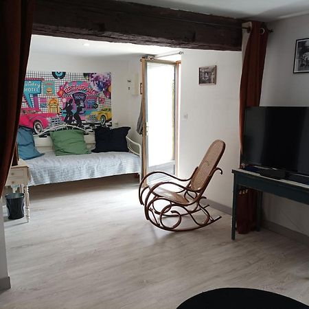 A L Epoque Bed & Breakfast Bouges  Luaran gambar