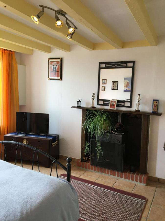 A L Epoque Bed & Breakfast Bouges  Luaran gambar
