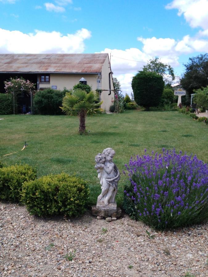 A L Epoque Bed & Breakfast Bouges  Luaran gambar